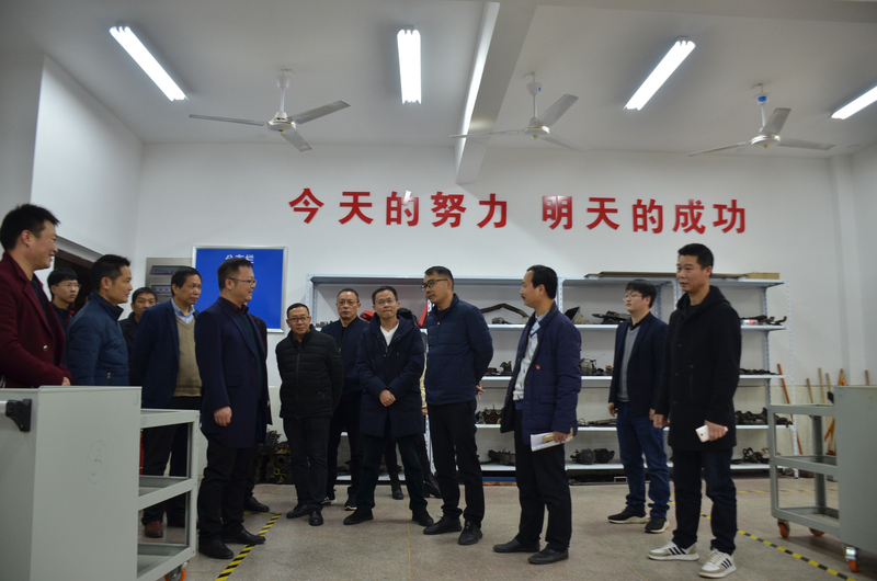 20201127长沙汽车工业学校来校送教 (4).jpg