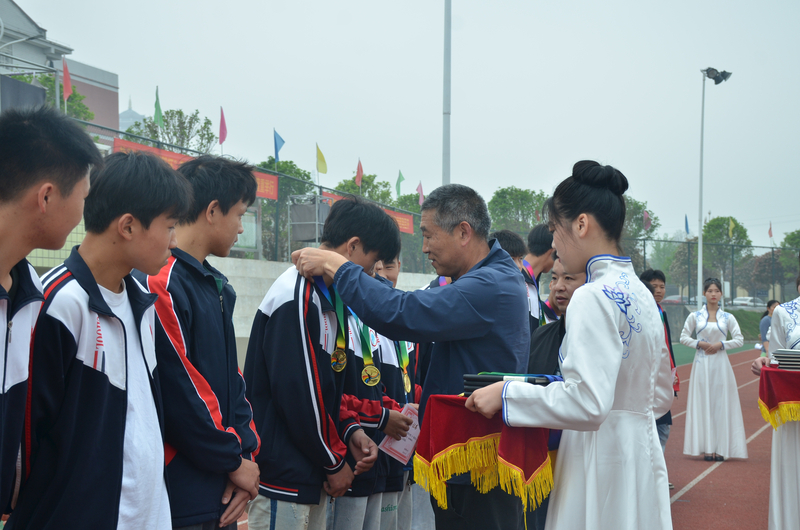 99e264ffe6f1d9ae2113bd0f511caa0.jpg